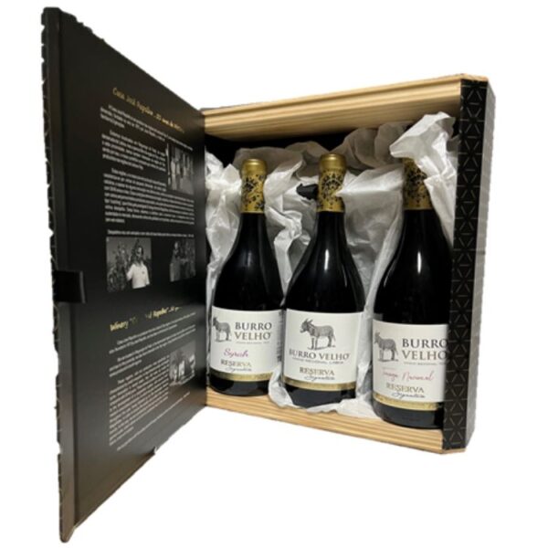 VINHO BURRO VELHO REGIONAL LISBOA/SYRAH/TOURIGA NACIONAL RESERVA SIGNATURE TINTO C/CAIXA DE LUXO 3X0,75L - Image 2
